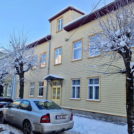 Tolstoi Scandinavian 1 Bedroom Apartment + Free Parking タルトゥ エクステリア 写真